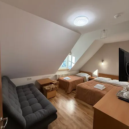 Raze מלון פלאנגה