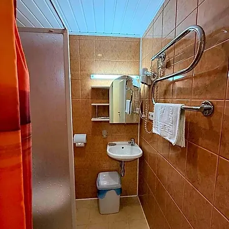 Raze Hotel 3*