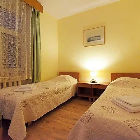 Hotel Raze