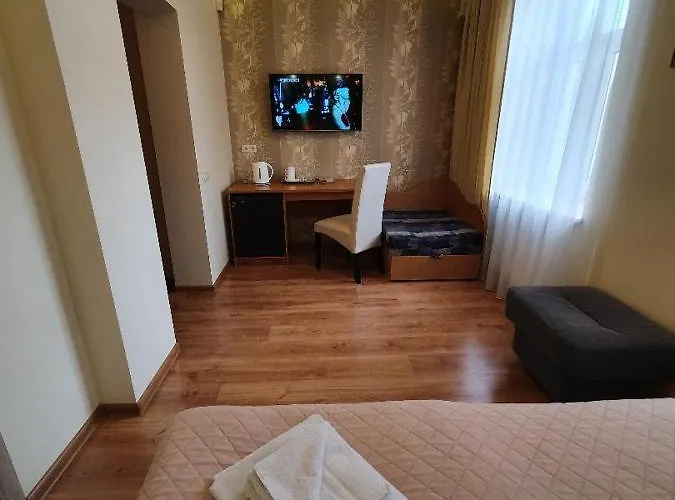 Raze Ξενοδοχείο