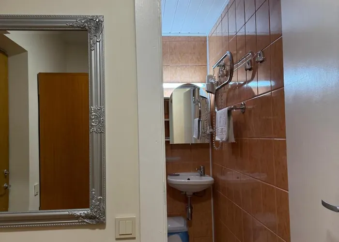 Raze Ξενοδοχείο 3*