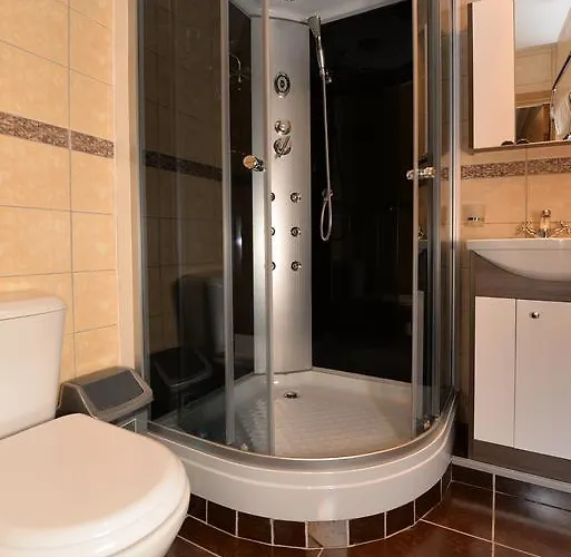 Raze Ξενοδοχείο Παλάγκα